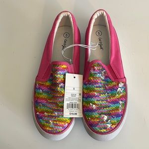 Nwt girls color changing shoes